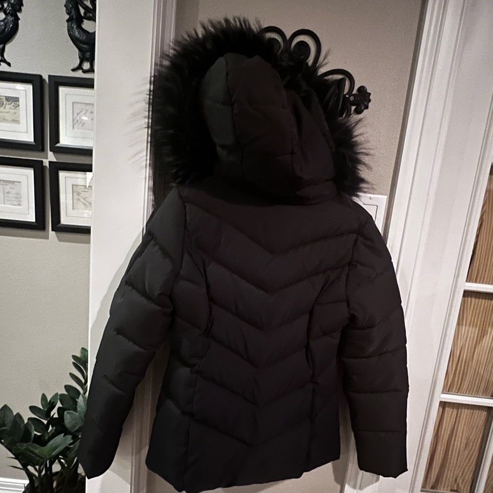 SHEIN Black Quilted Jacket with Two Way Zipper - Picture 5 of 8